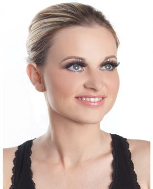 Elegant Silver Eyelashes